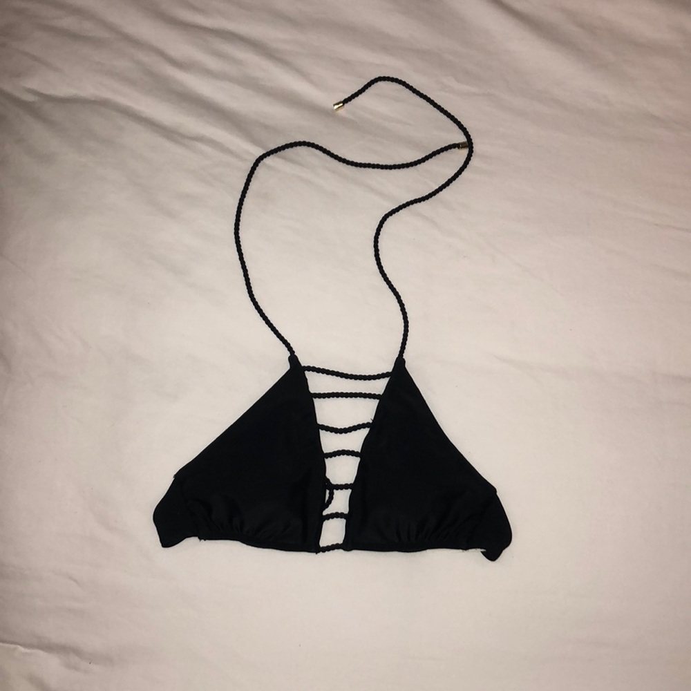 Black bikini top